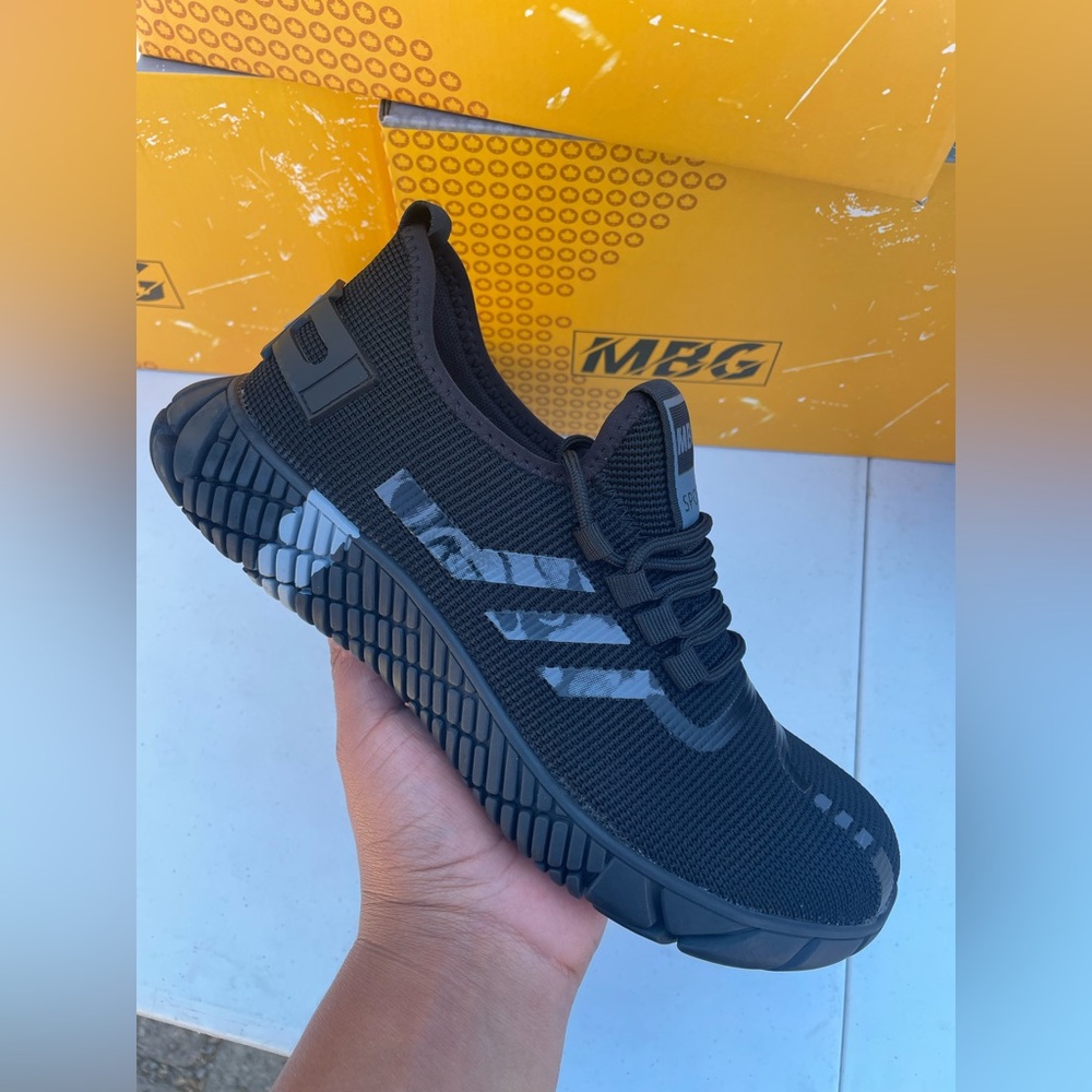 Men’s safety shoes  sneakers with steel toe comfortables tennis shoes for work